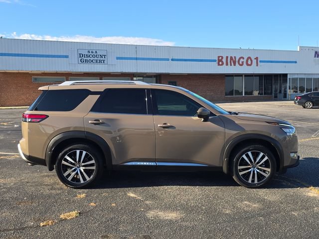 Certified 2025 Nissan Pathfinder Platinum w/ Cargo Package FWD image 2