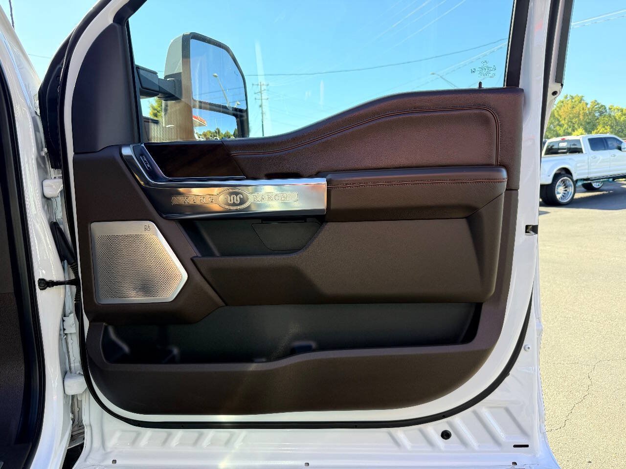 Used 2023 Ford F450 King Ranch w/ FX4 Off-Road Package AWD/4WD image 40