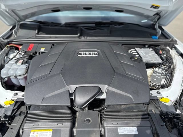 Used 2023 Audi Q7 3.0T Premium Plus w/ Premium Plus Package AWD/4WD image 39