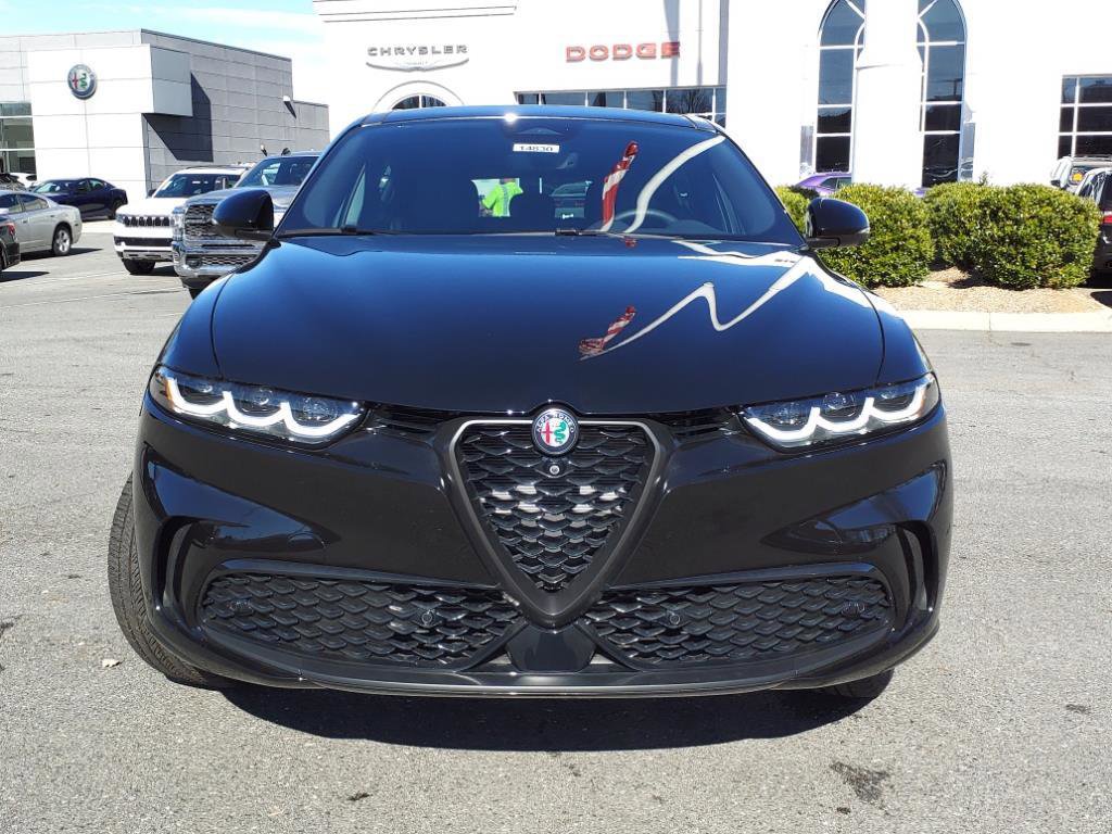New 2024 Alfa Romeo Tonale Veloce image 2
