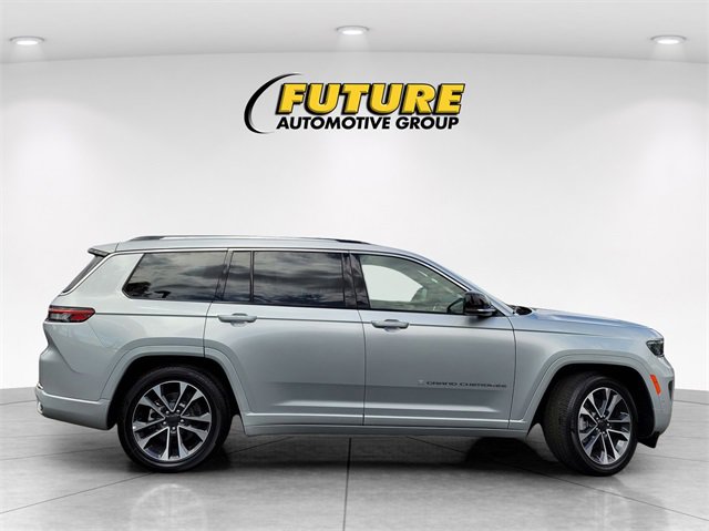New 2024 Jeep Grand Cherokee L Overland w/ Trailer Tow Package image 4