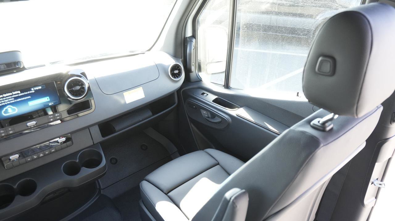 New 2026 Mercedes-Benz Sprinter 2500 image 15