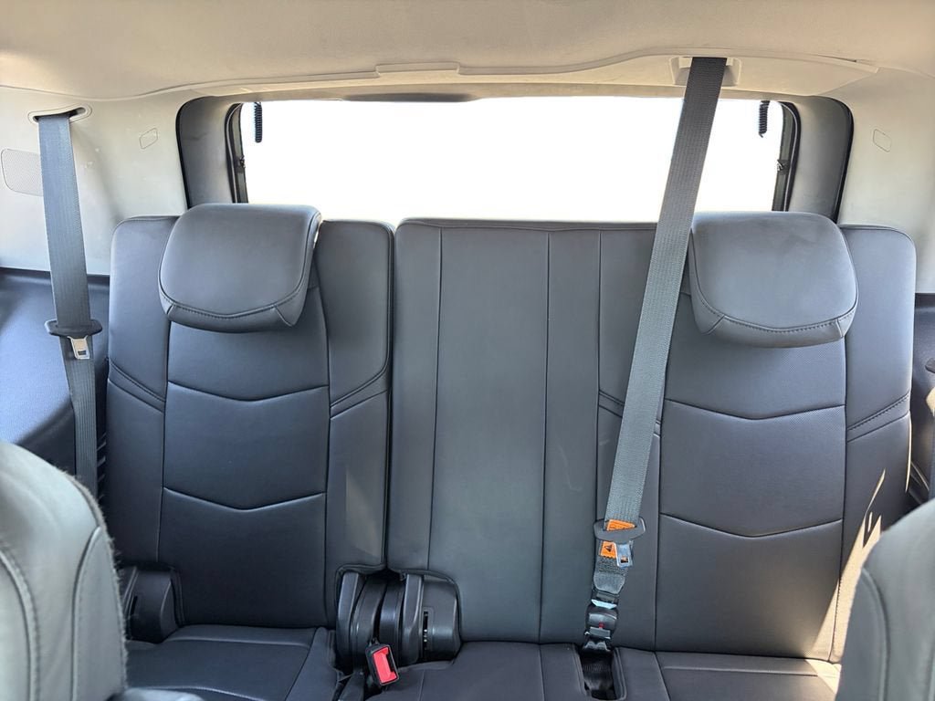 Certified 2020 Cadillac Escalade Luxury RWD image 16