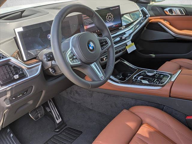 New 2026 BMW X5 xDrive40i w/ M Sport Package AWD/4WD image 3