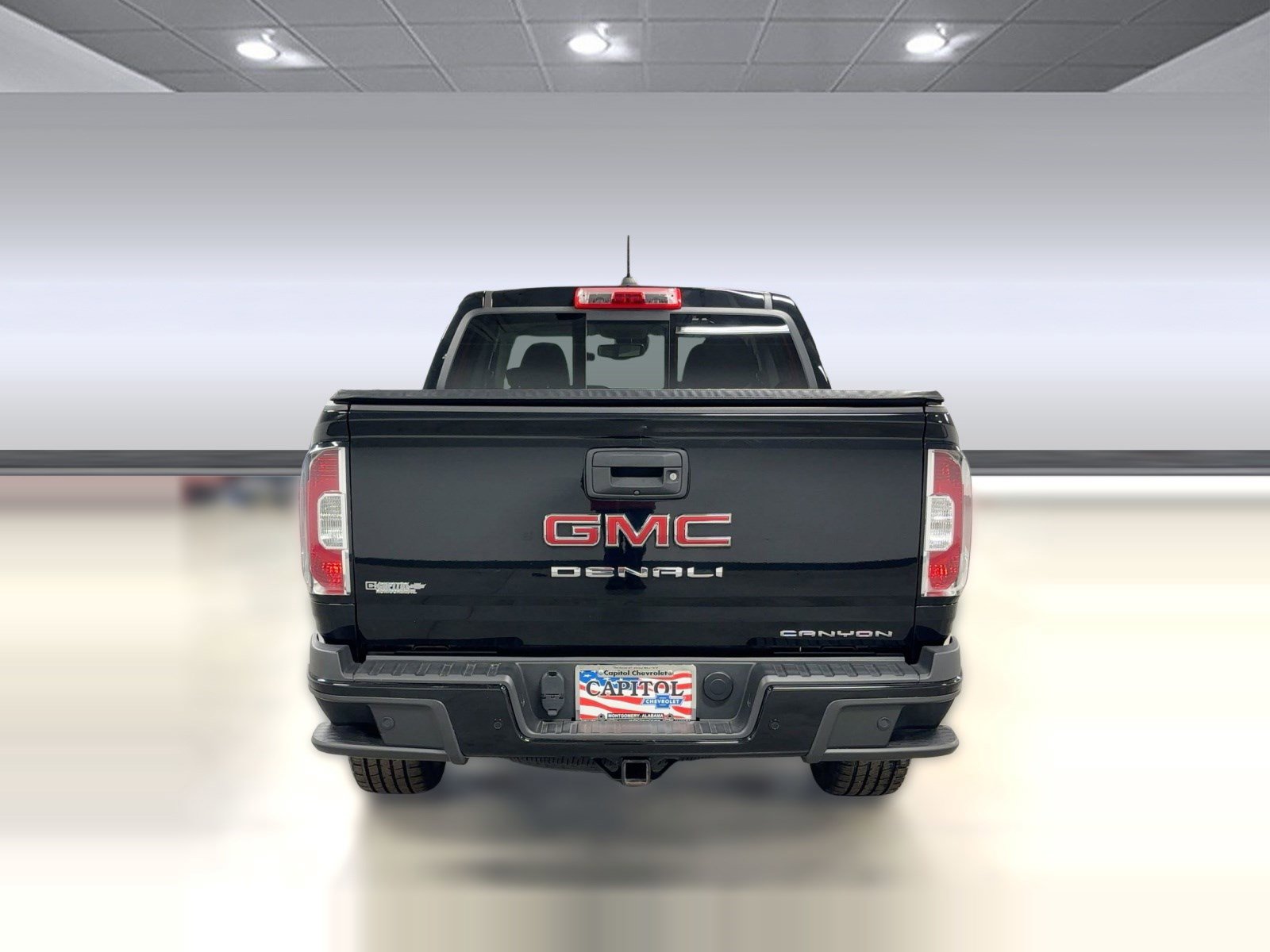 Used 2021 GMC Canyon Denali image 9