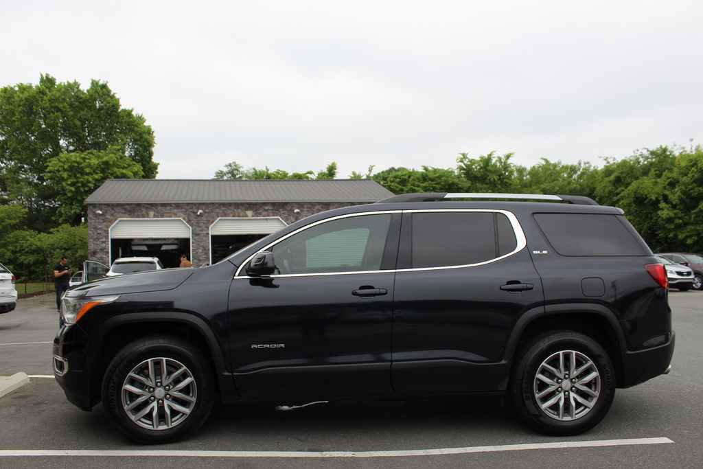 Used 2017 GMC Acadia SLE FWD image 9