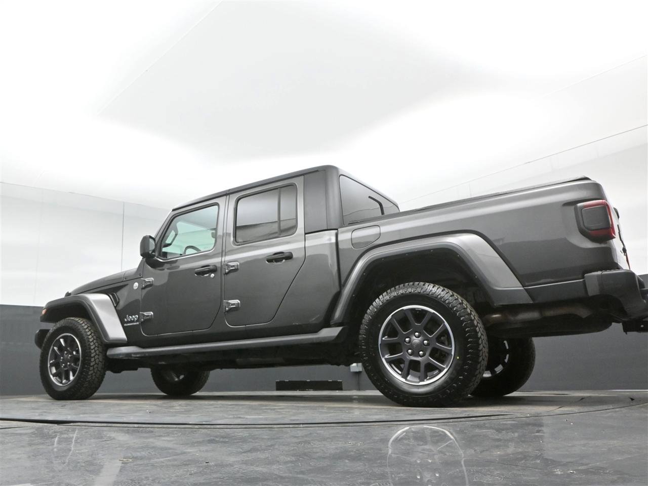 Used 2023 Jeep Gladiator Overland w/ Popular Equipment Package image 35
