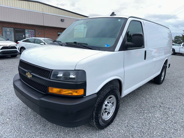 Used 2020 Chevrolet Express 2500 w/ Driver Convenience Package RWD image 2