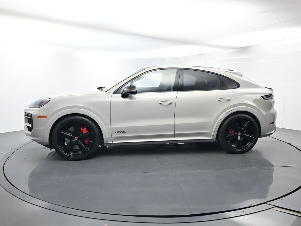 Certified 2026 Porsche Cayenne GTS AWD/4WD image 2