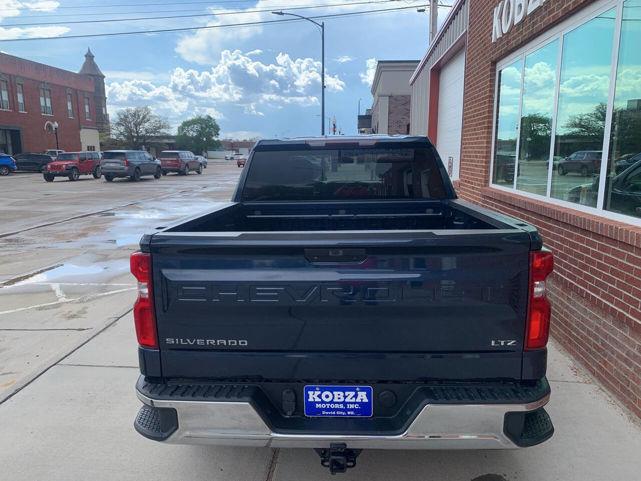 Used 2020 Chevrolet Silverado 1500 LTZ image 7