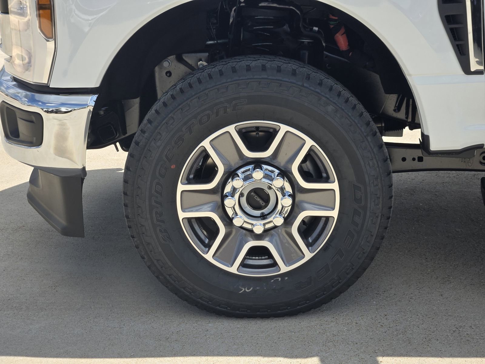 New 2025 Ford F250 XLT w/ FX4 Off-Road Package image 11