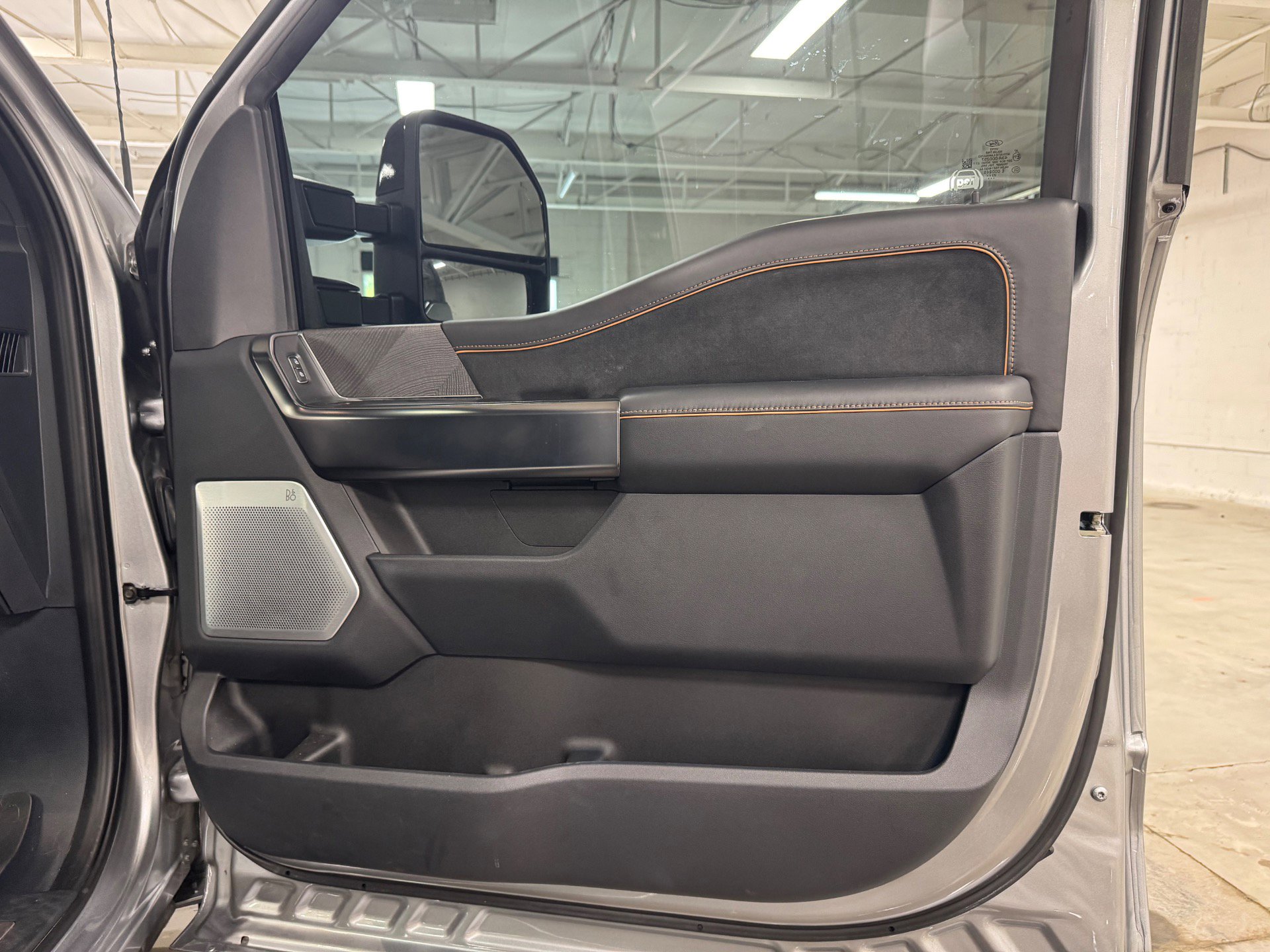 Used 2024 Ford F450 Platinum w/ Camper Package image 73