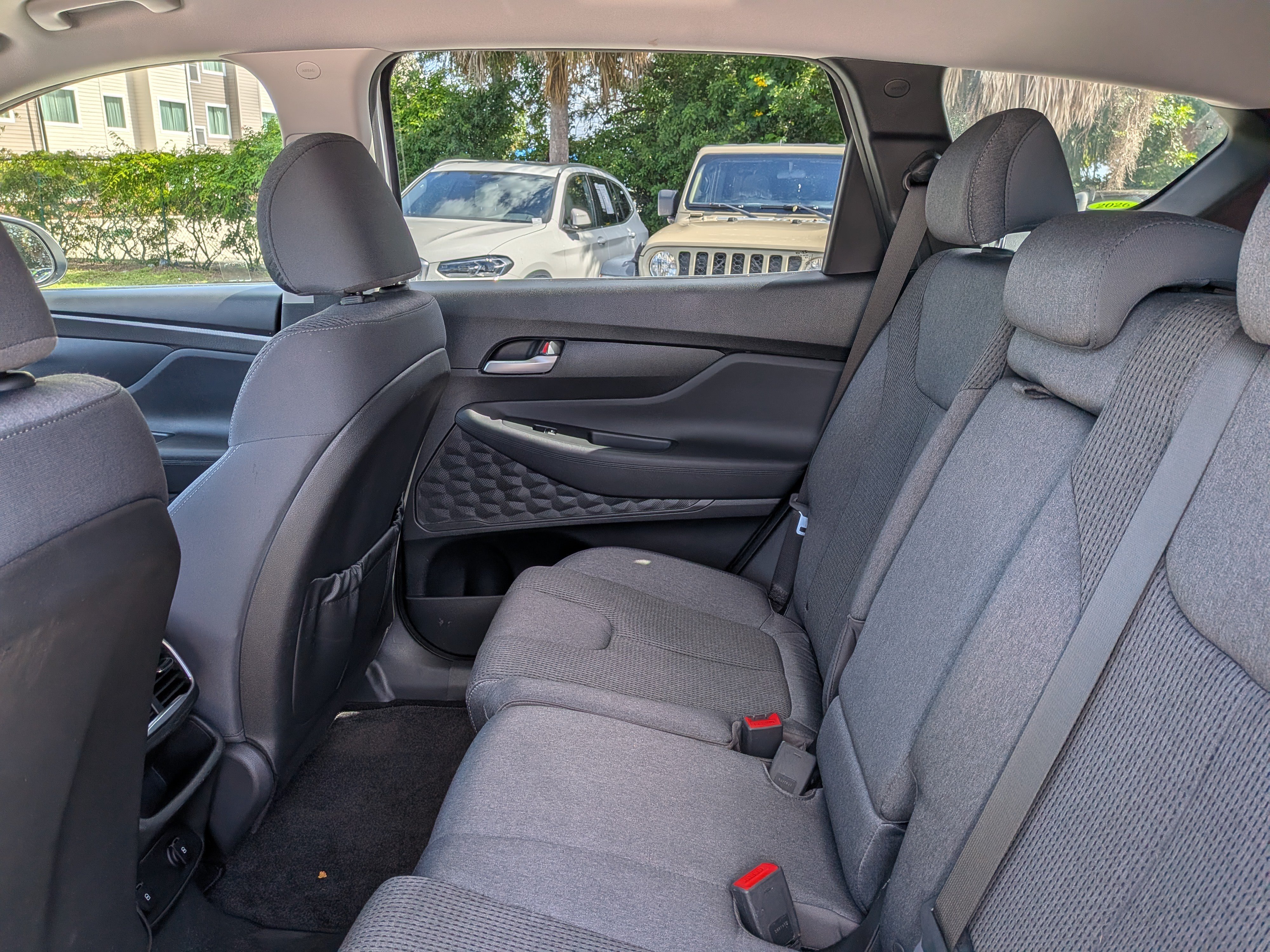 Used 2019 Hyundai Santa Fe SE AWD/4WD image 14