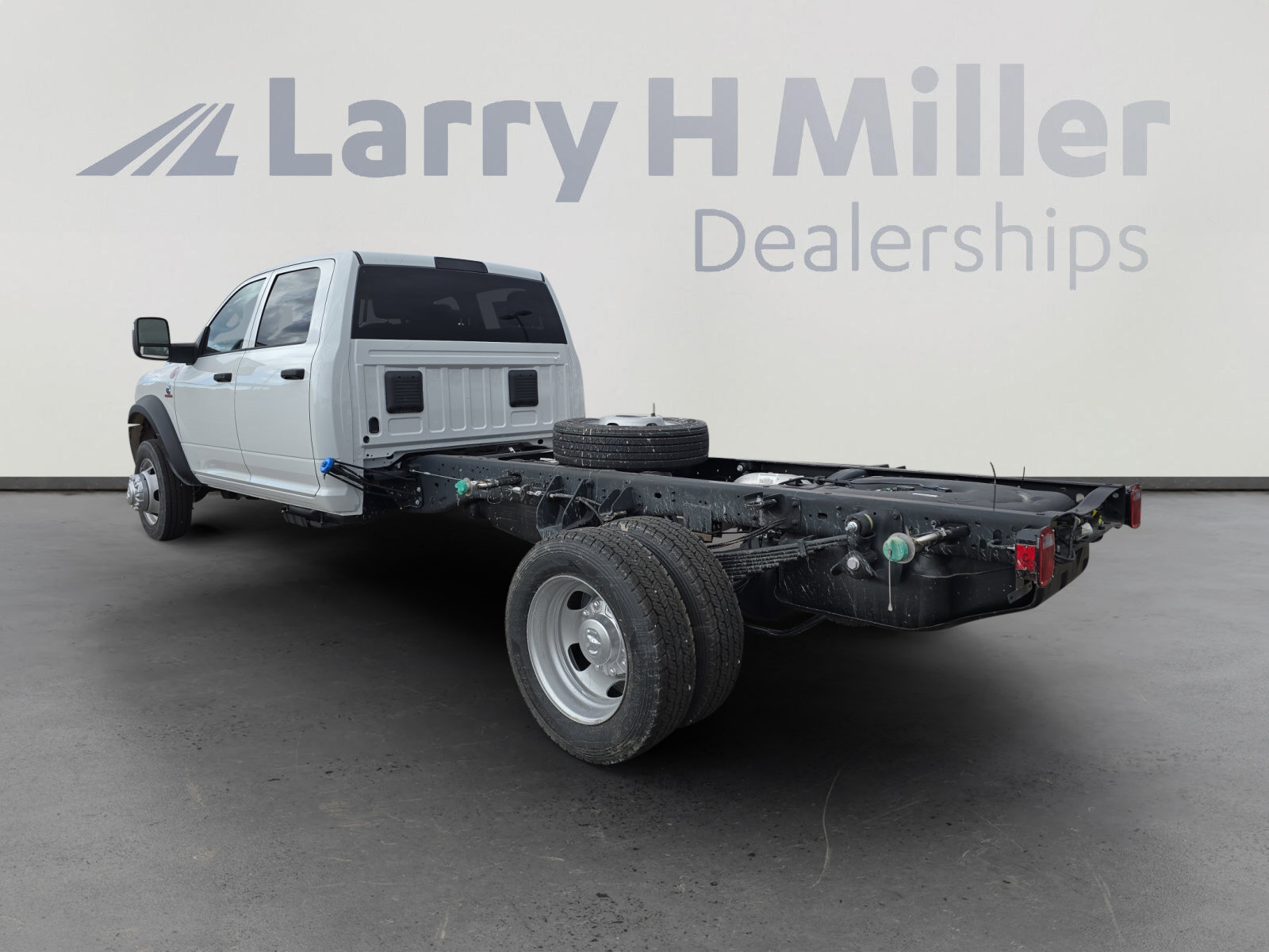 New 2026 RAM 5500 Tradesman w/ Chrome Appearance Group image 4