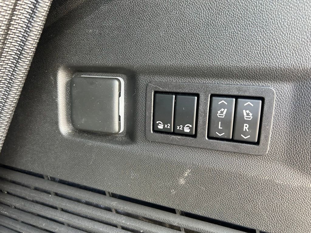 Certified 2022 Chevrolet Tahoe LT w/ Luxury Package RWD image 46