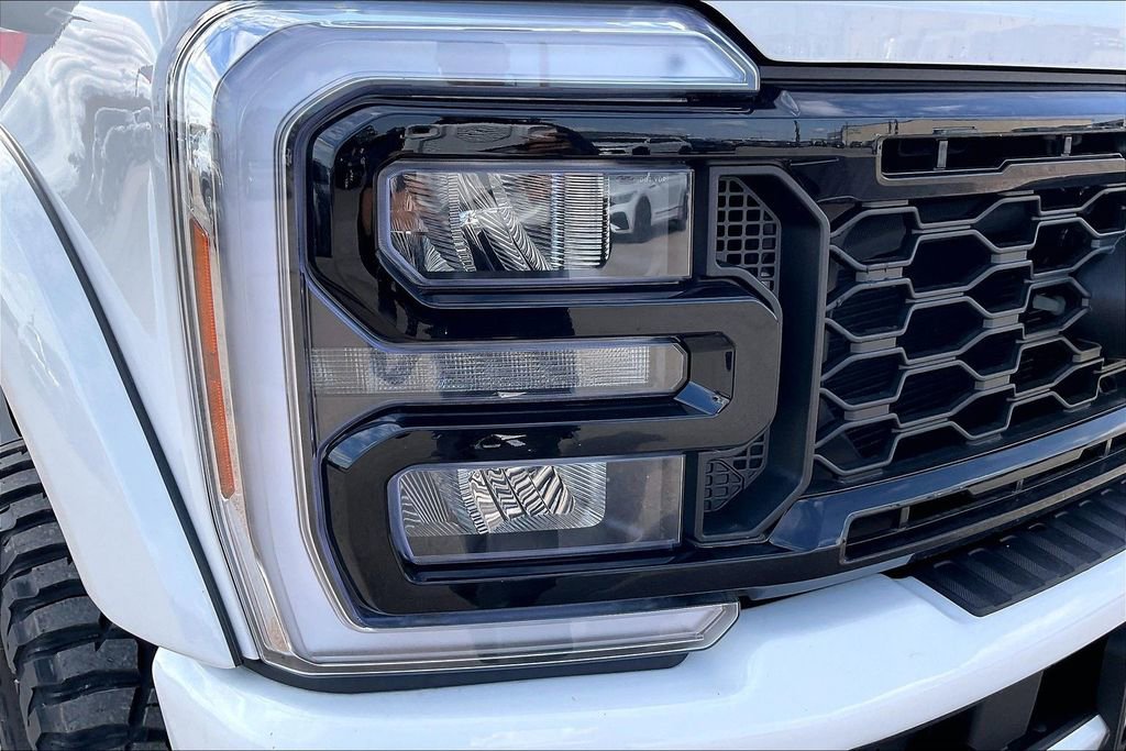 New 2026 Ford F250 Lariat w/ Black Appearance Package image 16