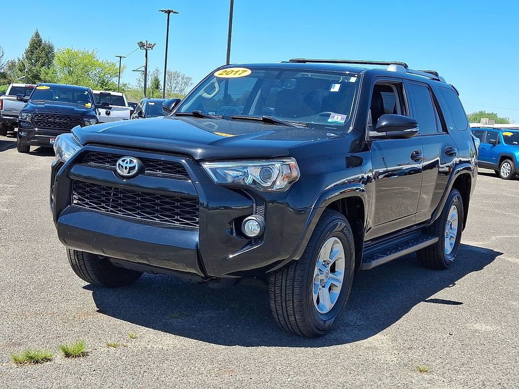 Used 2017 Toyota 4Runner SR5 Premium AWD/4WD image 5