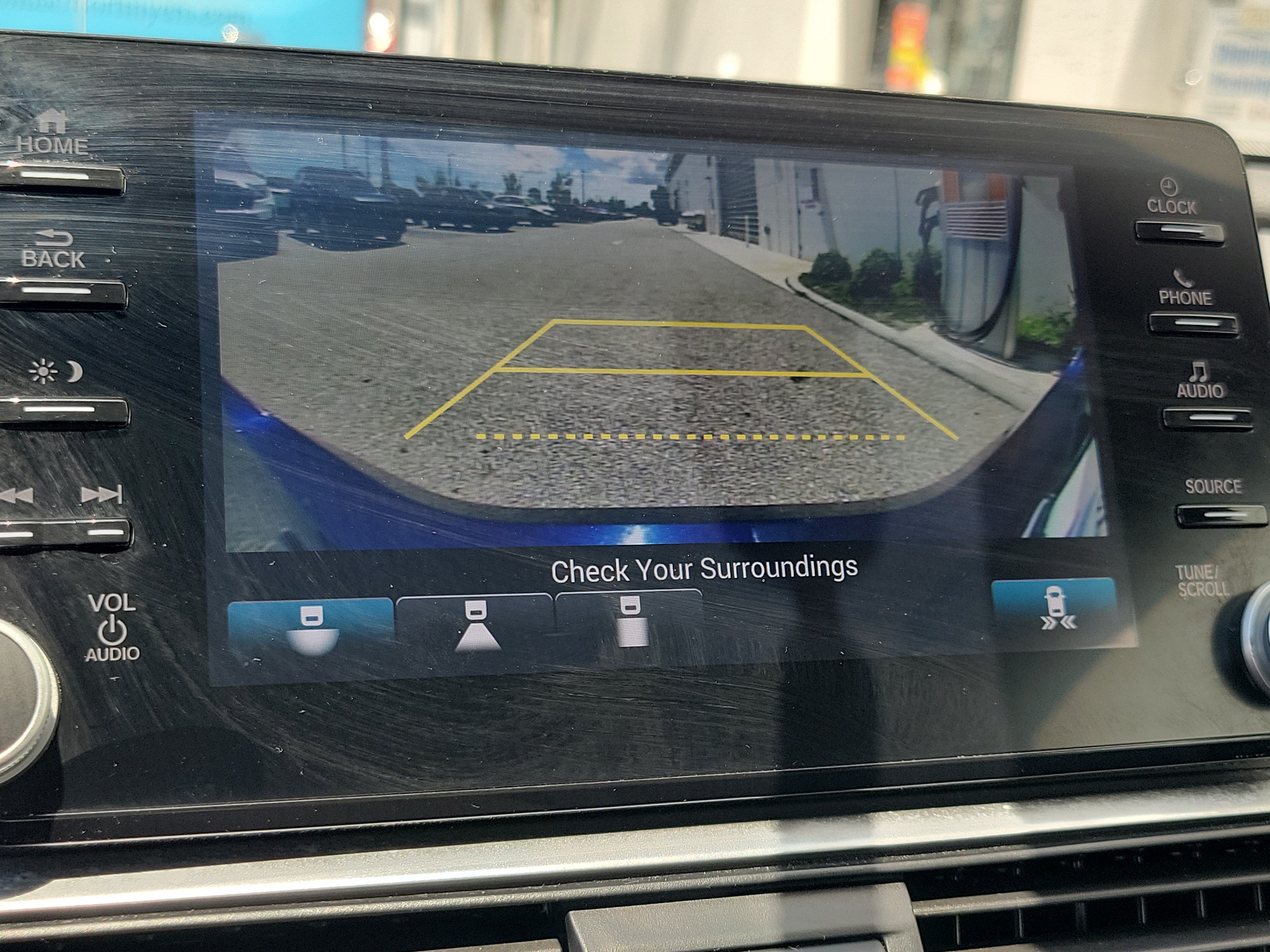Used 2020 Honda Accord EX image 30