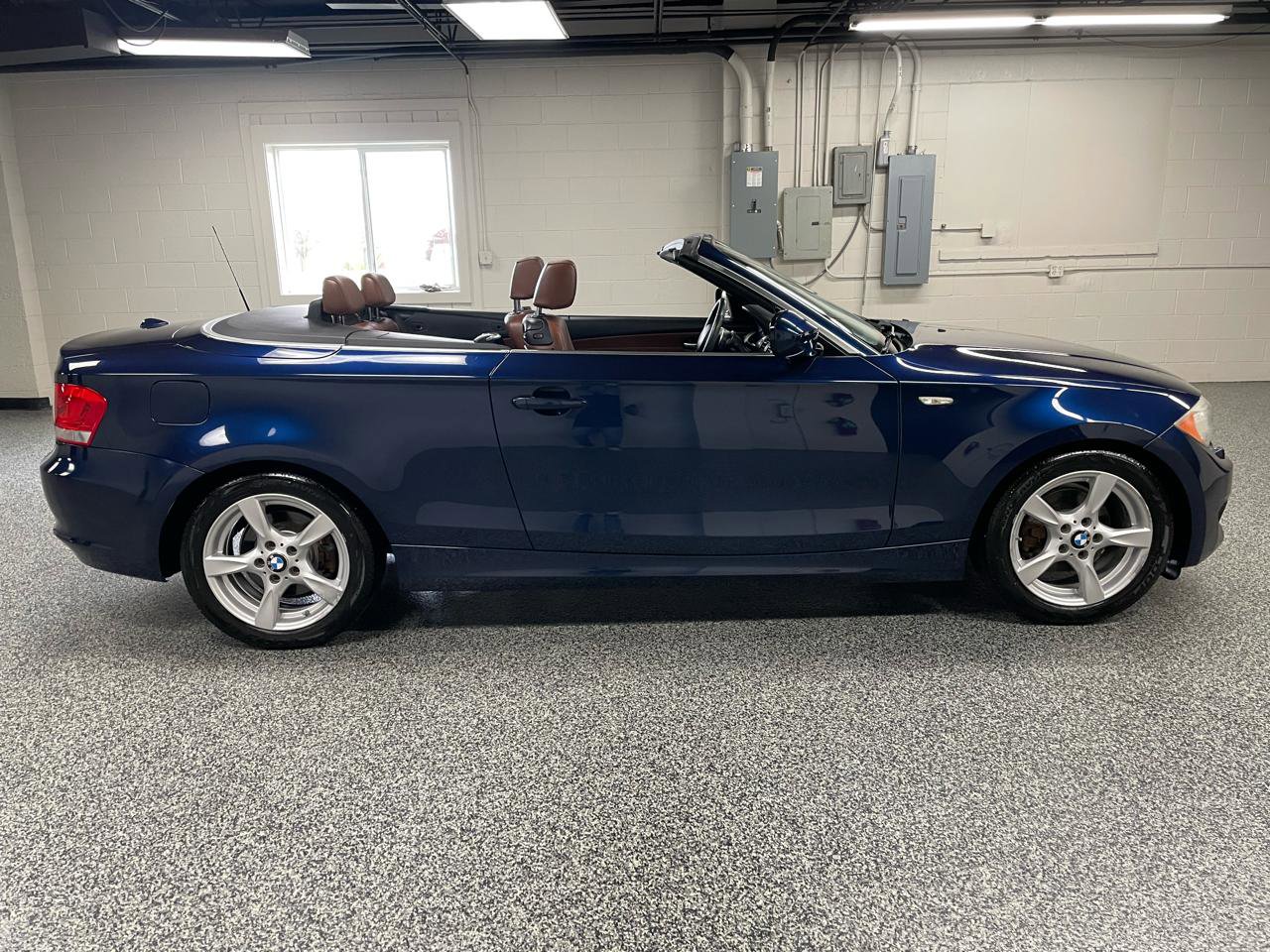 Used 2013 BMW 128i Convertible RWD image 10