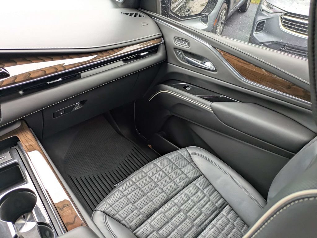 Certified 2023 Cadillac Escalade Sport Platinum w/ LPO, ONYX Package AWD/4WD image 20