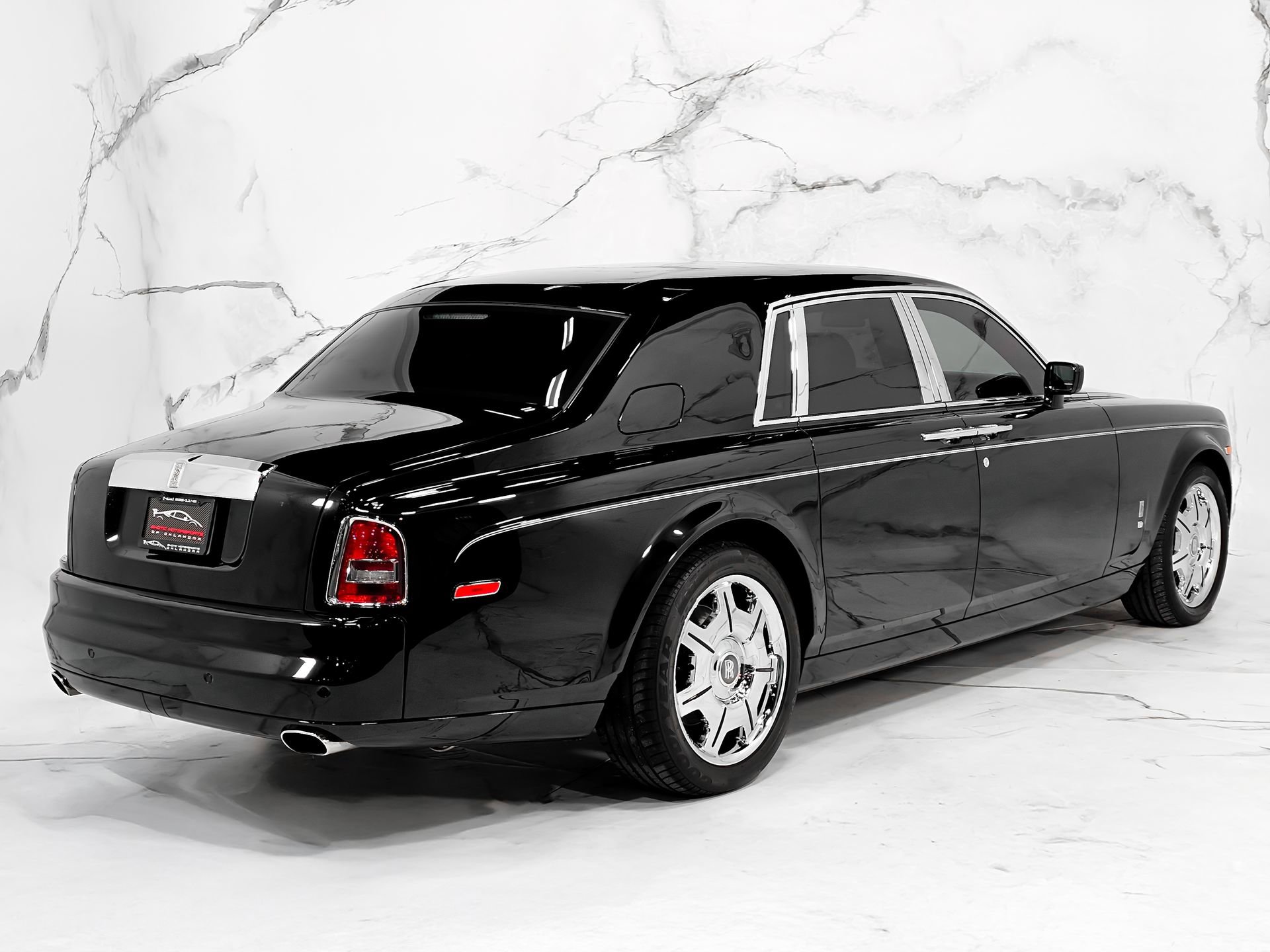 Used 2006 Rolls-Royce Phantom Sedan RWD image 13