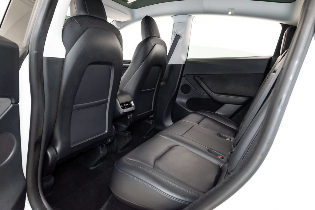 Used 2023 Tesla Model Y Long Range AWD/4WD image 18