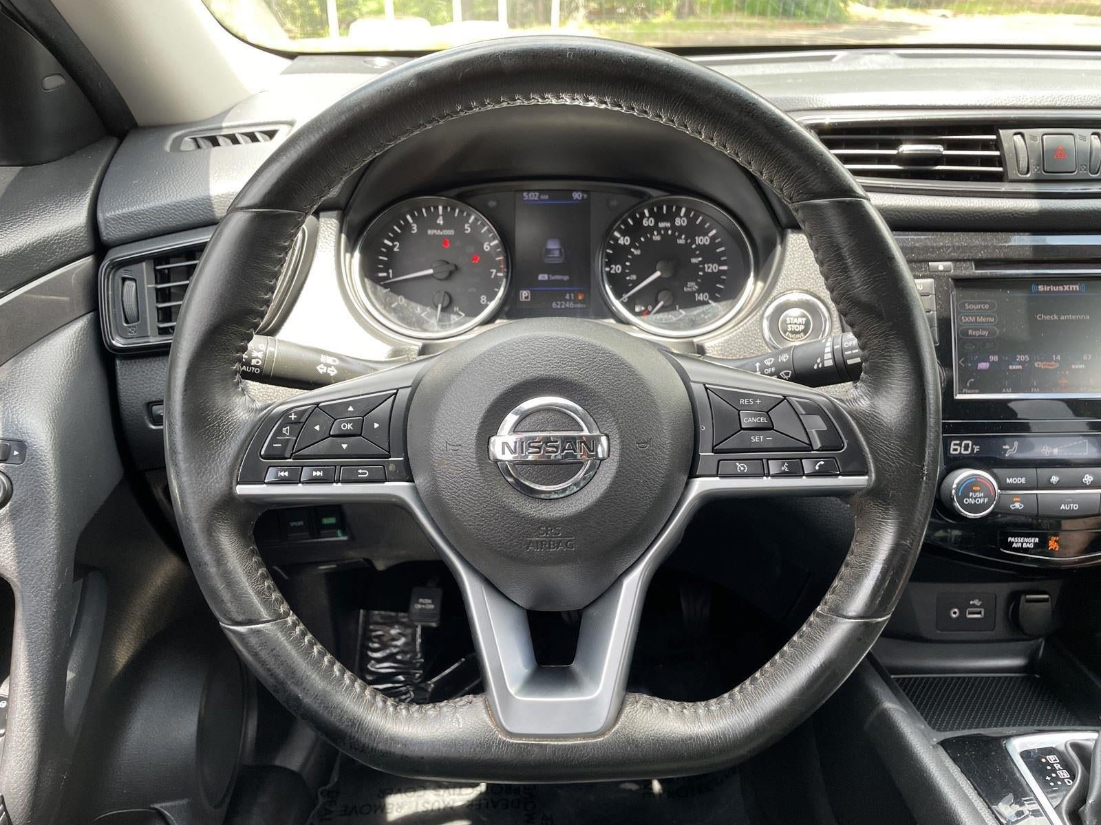 Used 2019 Nissan Rogue SV FWD image 16
