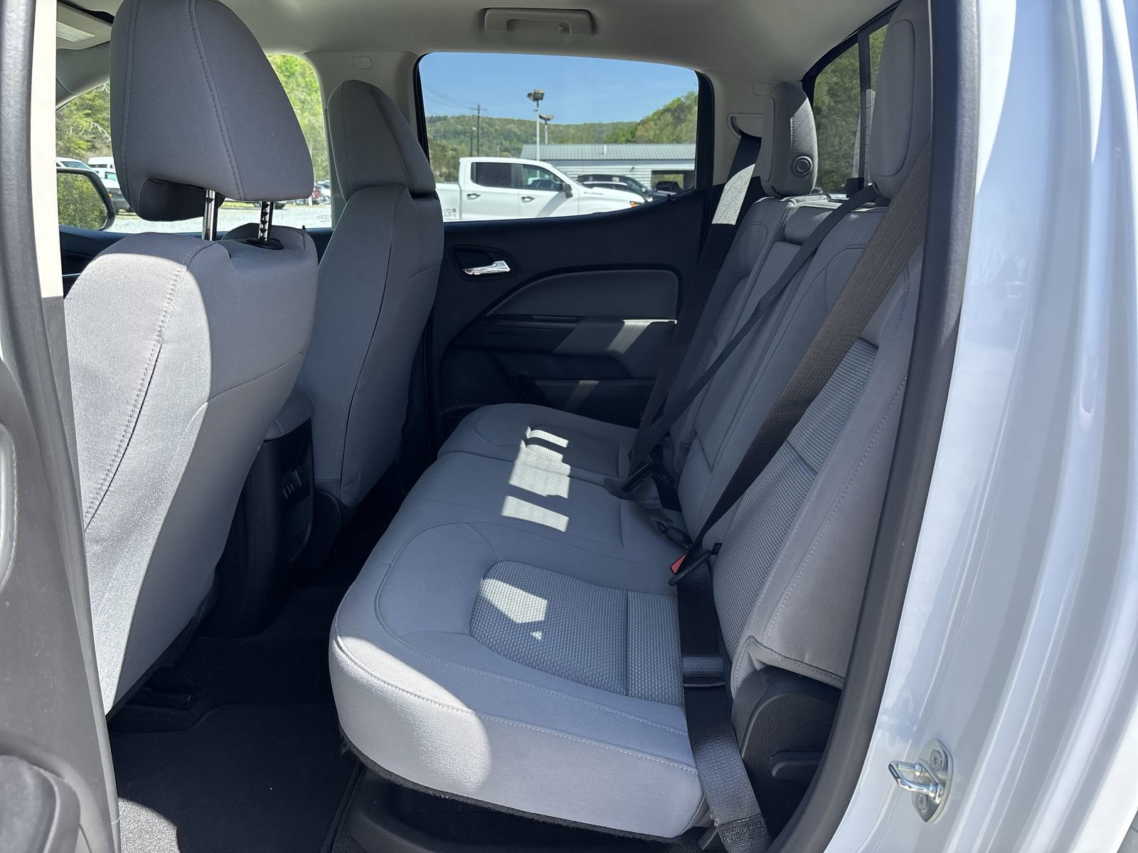 Used 2017 Chevrolet Colorado LT w/ LT Convenience Package image 24