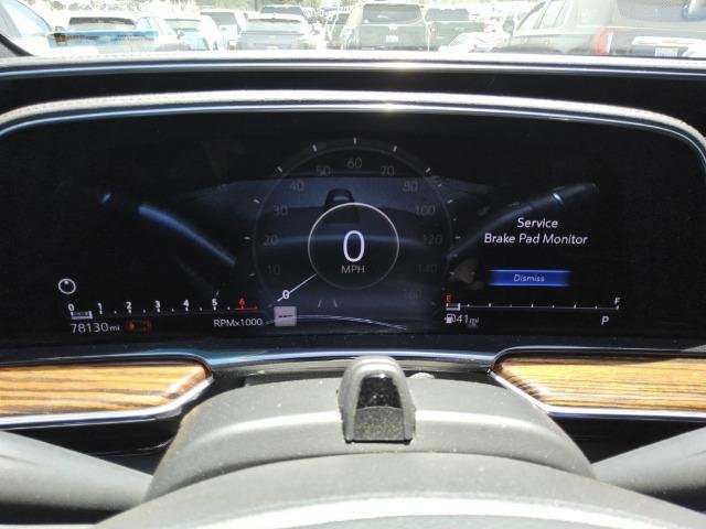 Used 2022 Cadillac Escalade Premium Luxury w/ Performance Package RWD image 29