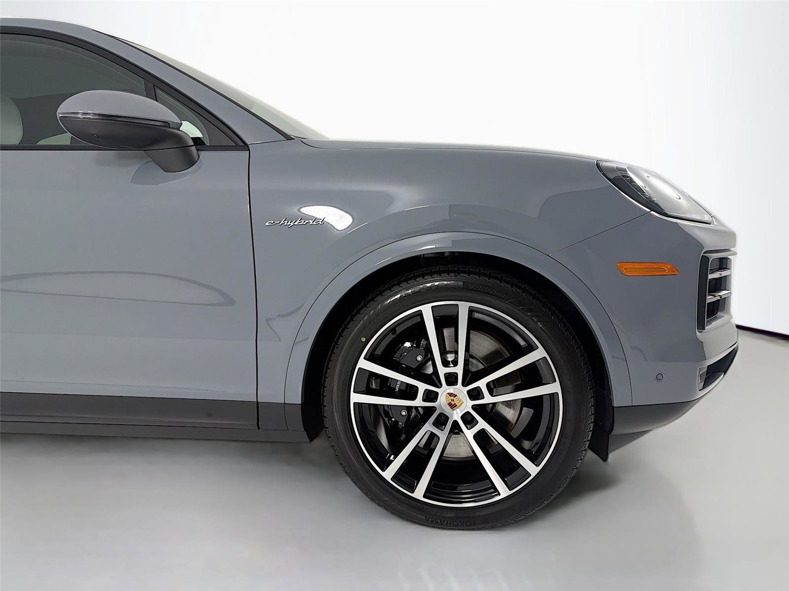 New 2026 Porsche Cayenne S image 24