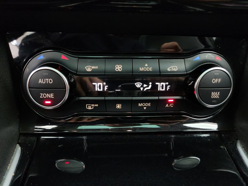 Used 2019 INFINITI QX30 AWD w/ Navigation Package image 18