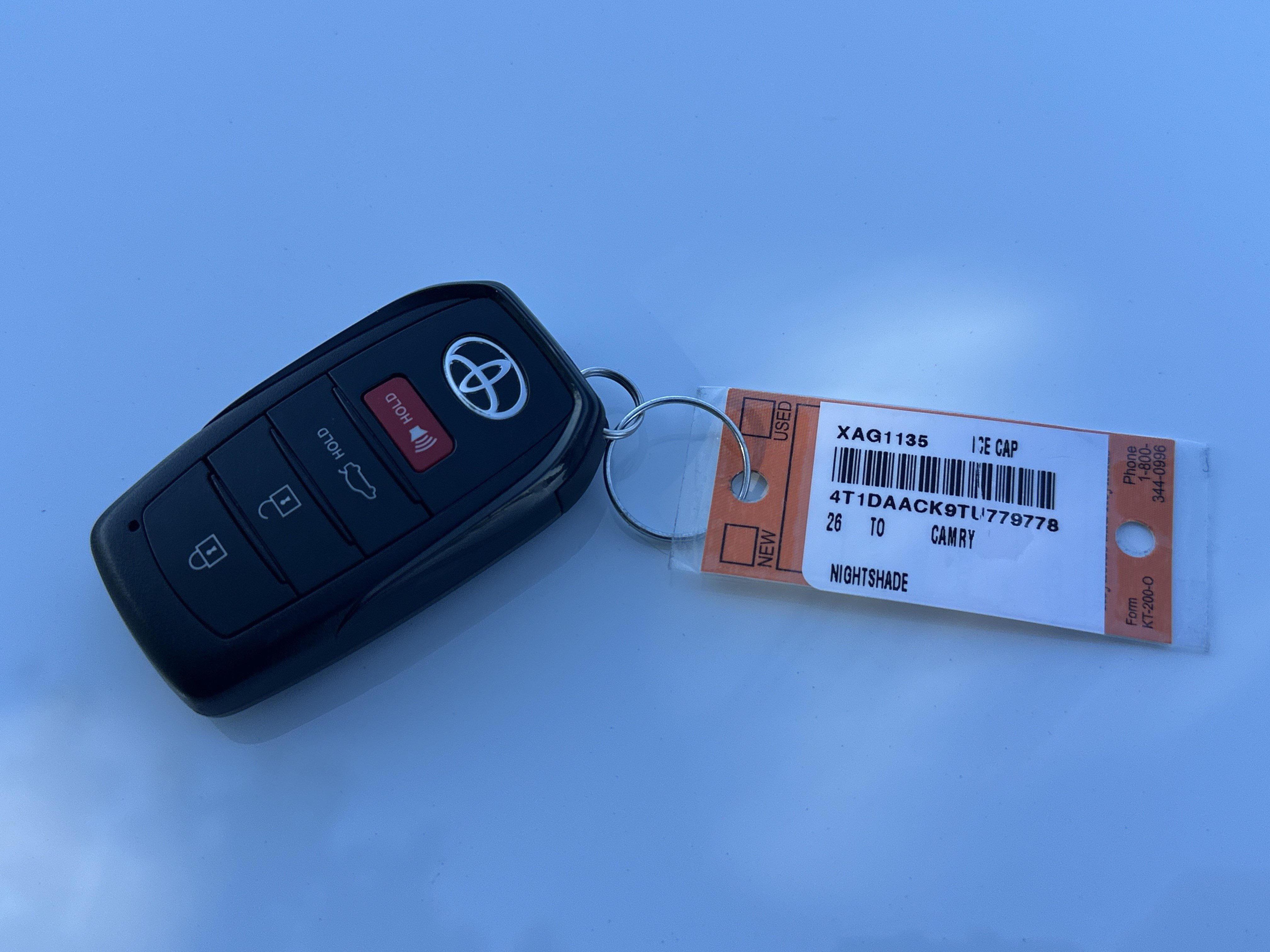 Used 2026 Toyota Camry Hybrid w/ Multimedia Upgrade Package FWD image 36