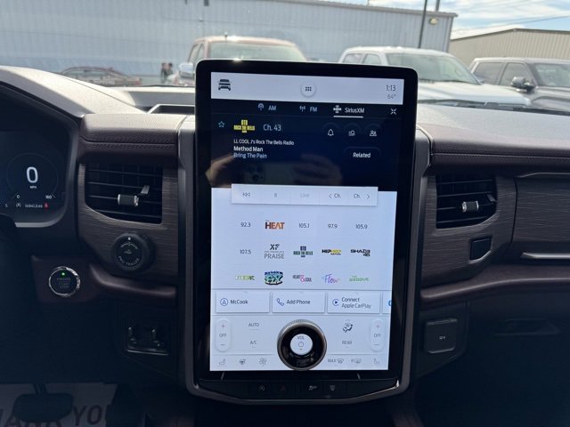 Used 2023 Ford Expedition Max Limited image 26