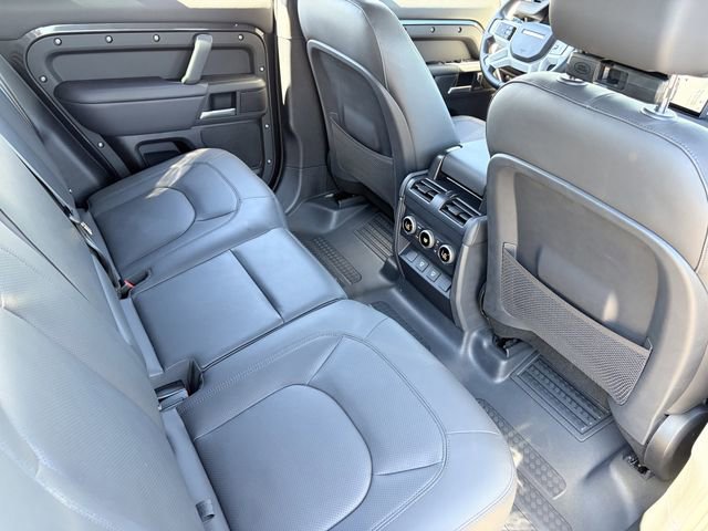 Used 2025 Land Rover Defender 110 X-Dynamic SE image 23