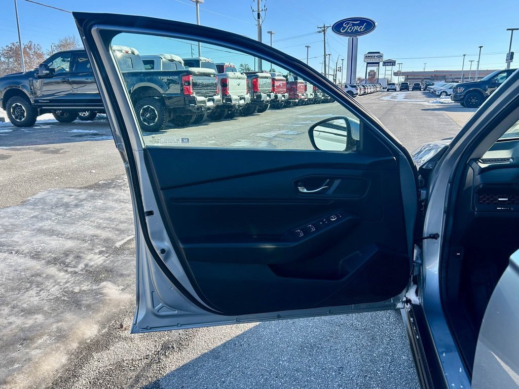 Used 2024 Honda Accord EX image 10