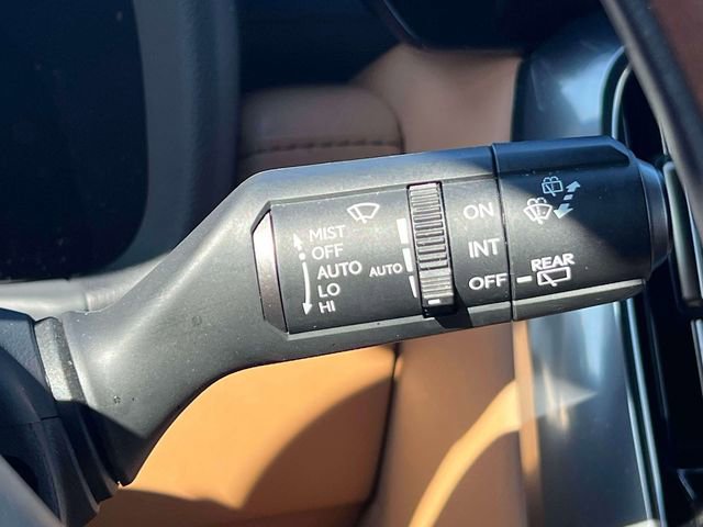 Used 2023 Lexus LX 600 4WD w/ Accessory Package (Z1) image 28