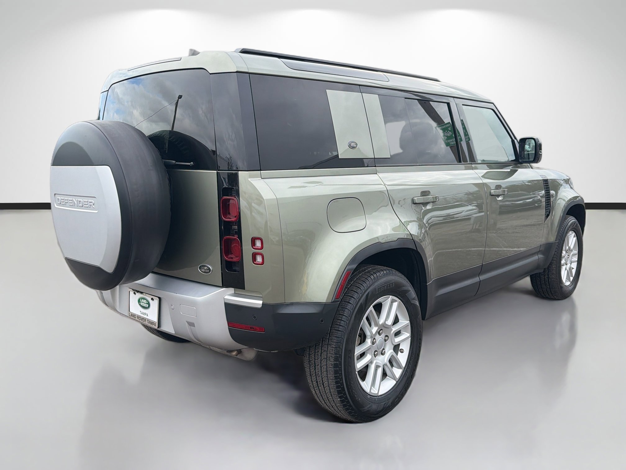 Used 2021 Land Rover Defender 110 S image 5