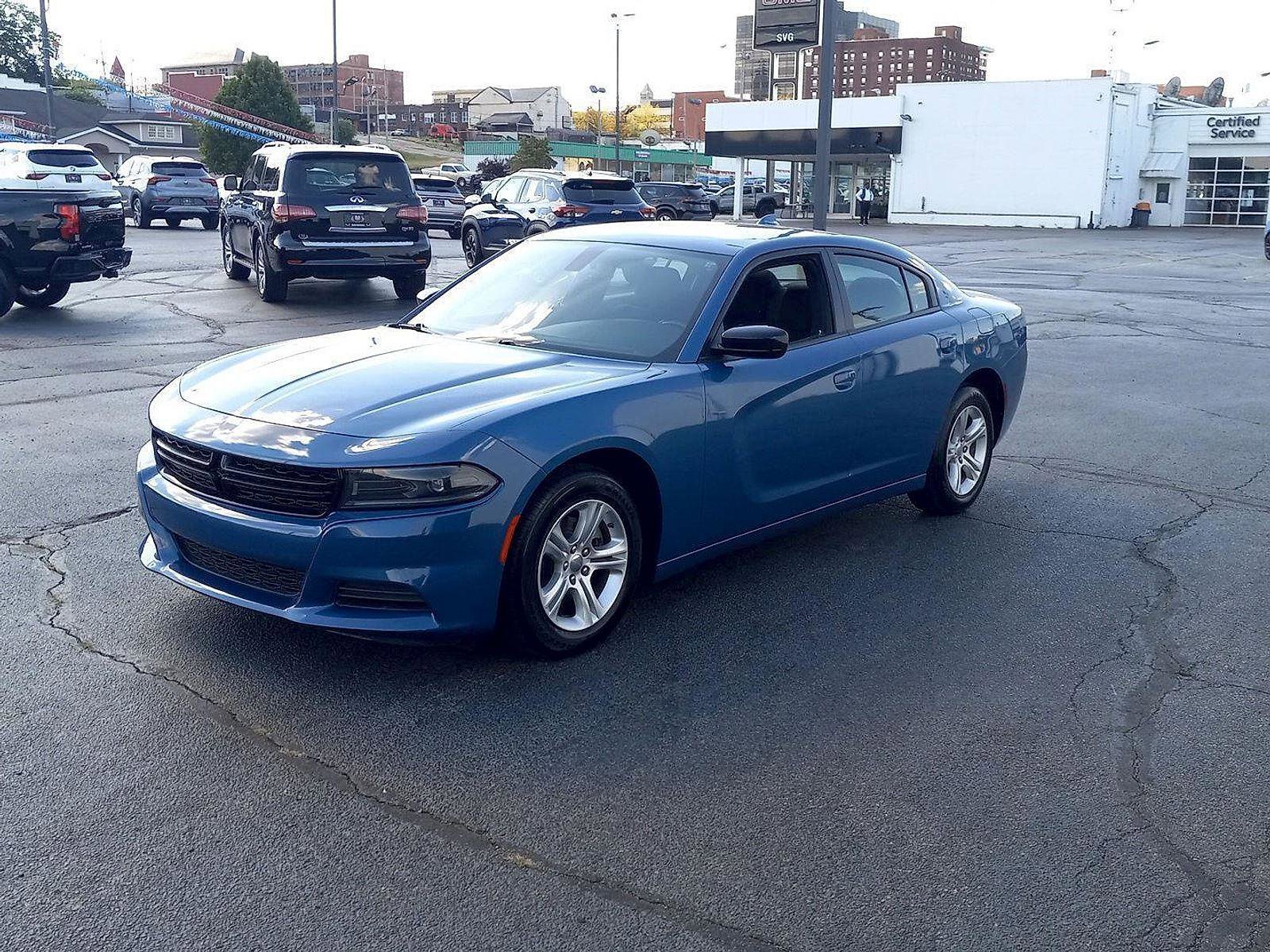 Used 2023 Dodge Charger SXT image 6
