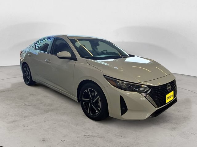 Used 2024 Nissan Sentra SV FWD image 3