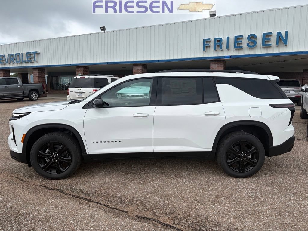 New 2027 Chevrolet Traverse LT w/ Midnight/Sport Edition AWD/4WD image 2