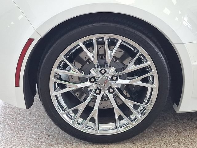 Used 2017 Chevrolet Corvette Z06 RWD image 24