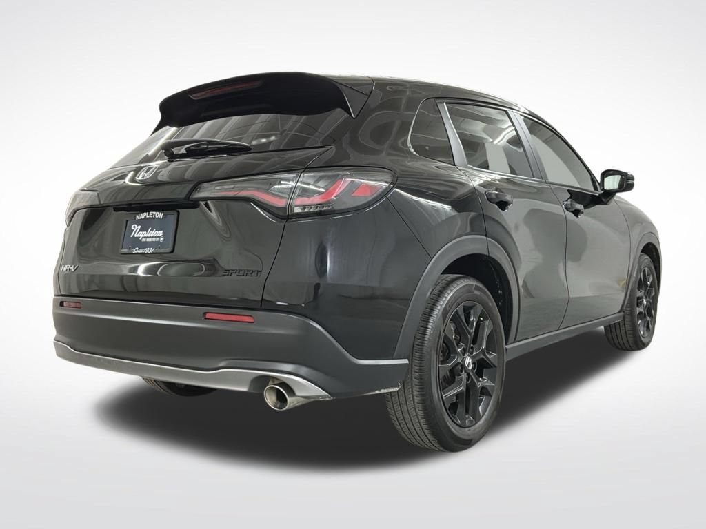 Used 2025 Honda HR-V Sport image 3