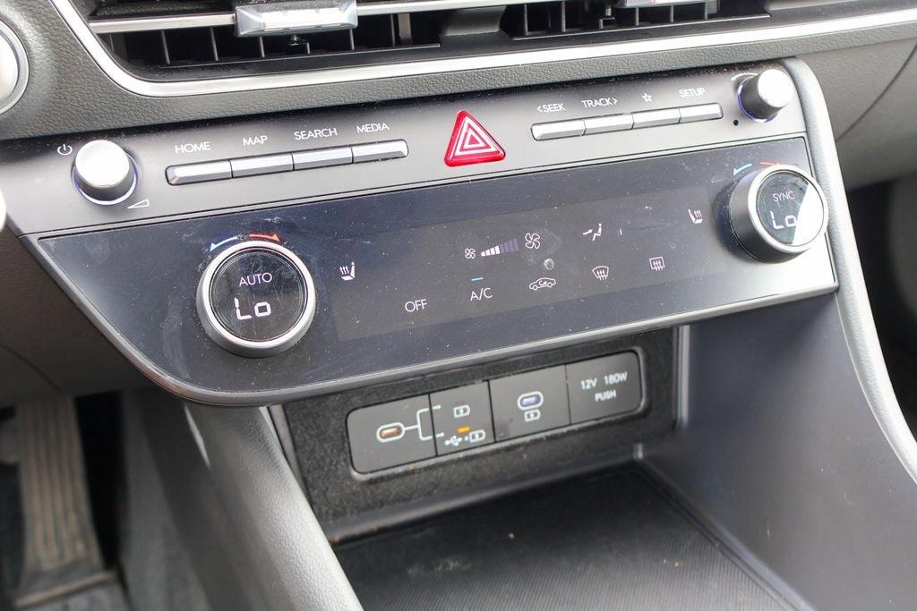Used 2025 Hyundai Sonata SEL FWD image 15