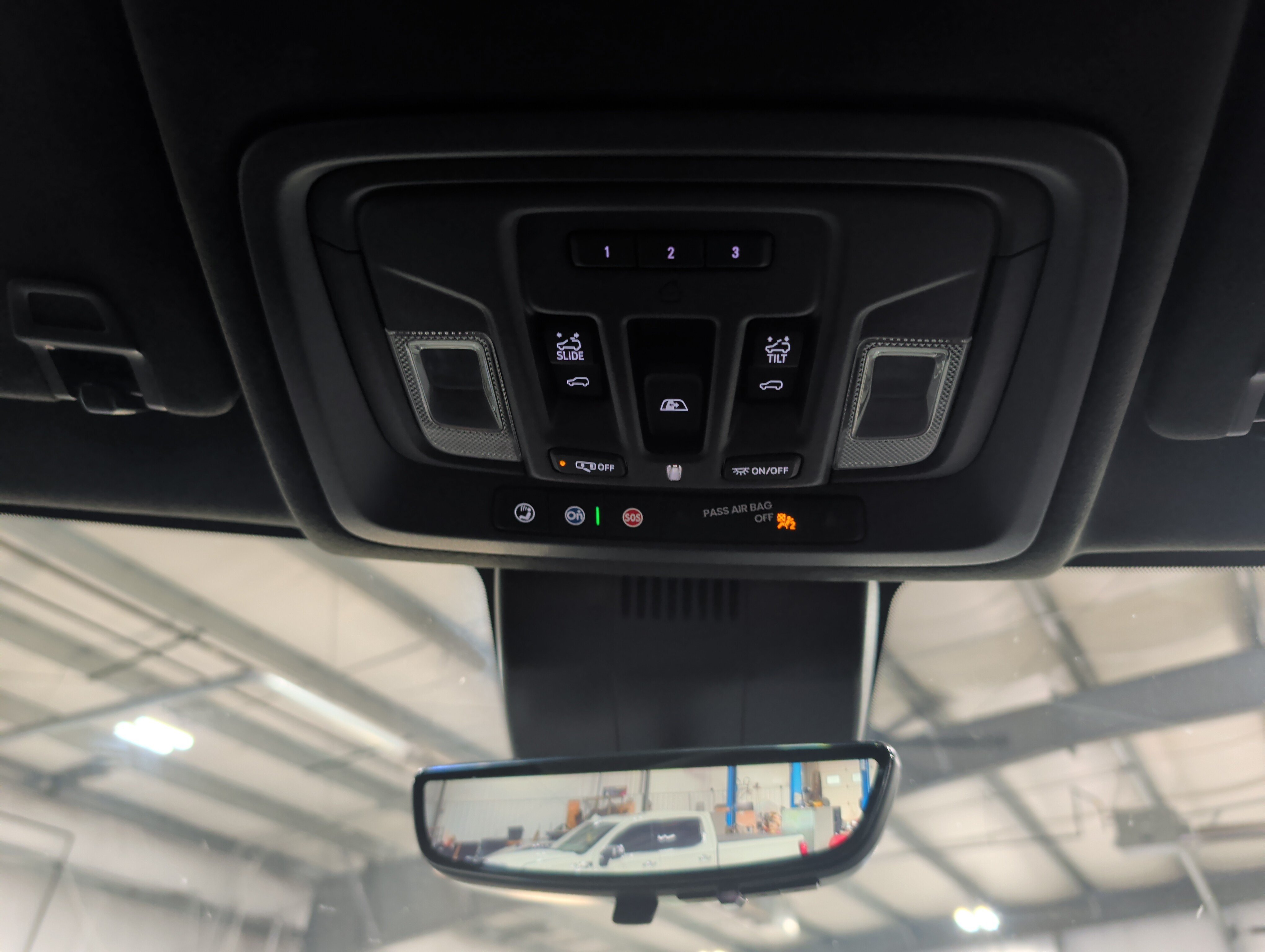 Used 2024 GMC Sierra 2500 AT4X AWD/4WD image 13