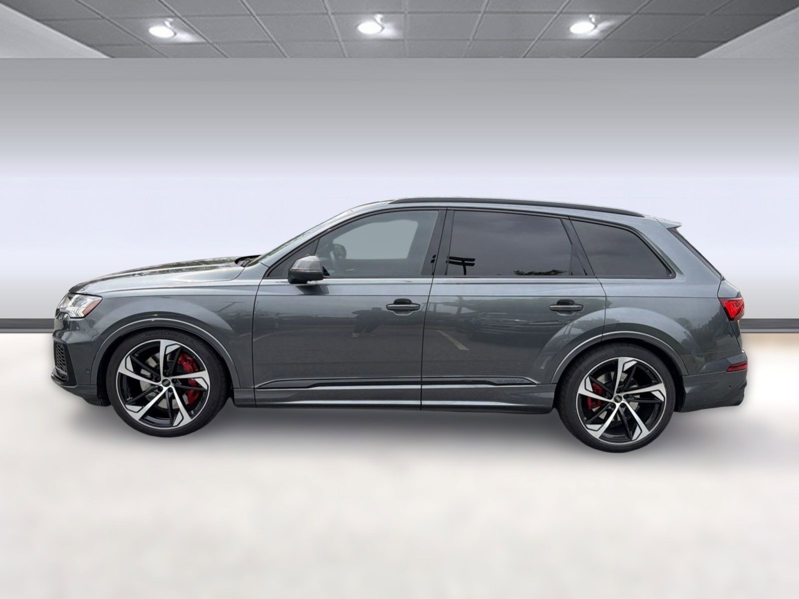 Used 2023 Audi SQ7 Prestige AWD/4WD image 2