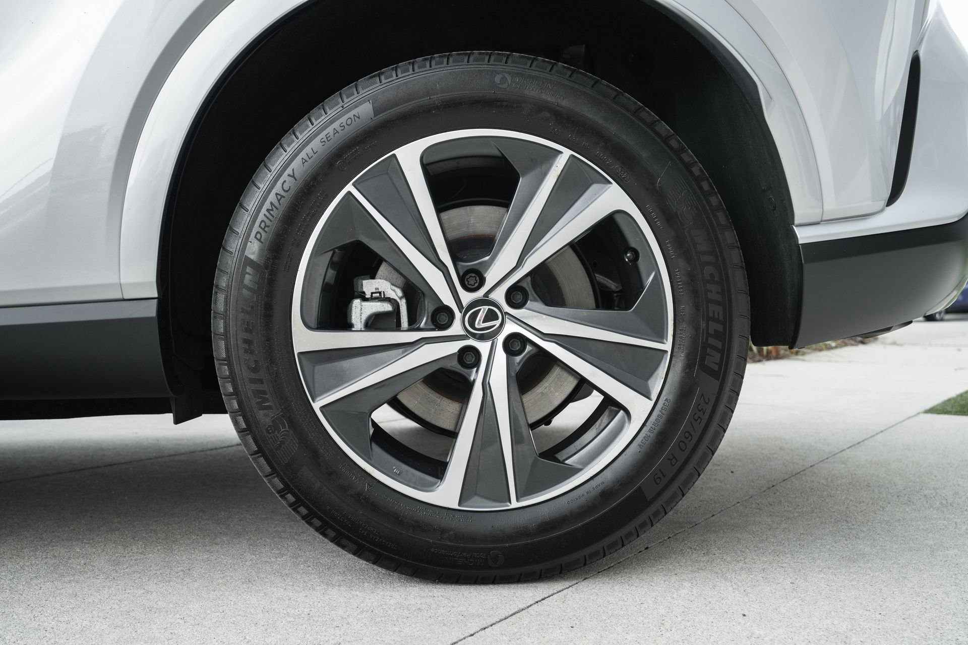 Used 2024 Lexus RX 350 FWD w/ Technology Package image 30