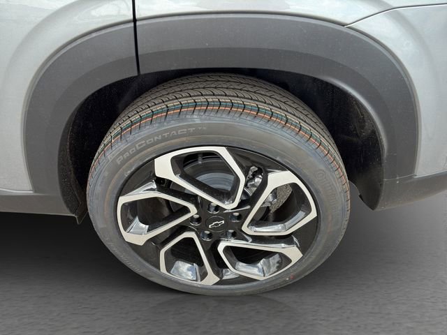 New 2026 Chevrolet Trax RS w/ Sunroof Package FWD image 8