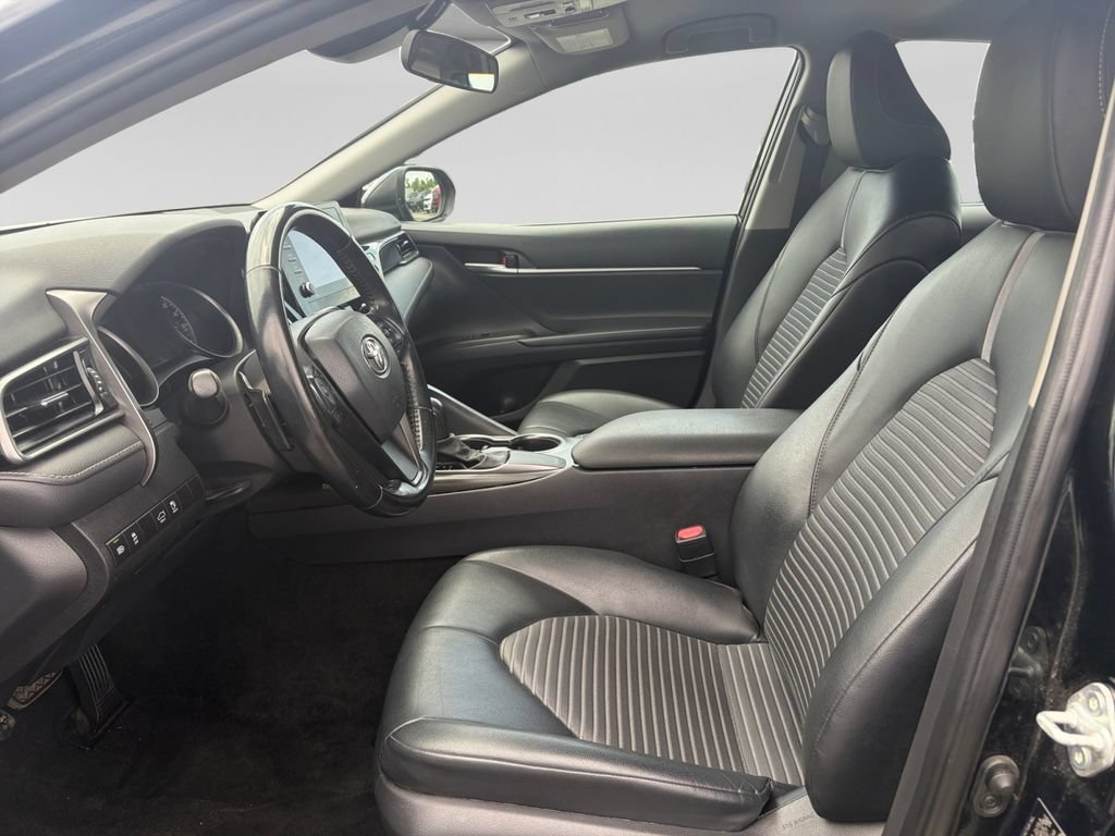 Used 2021 Toyota Camry SE FWD image 17