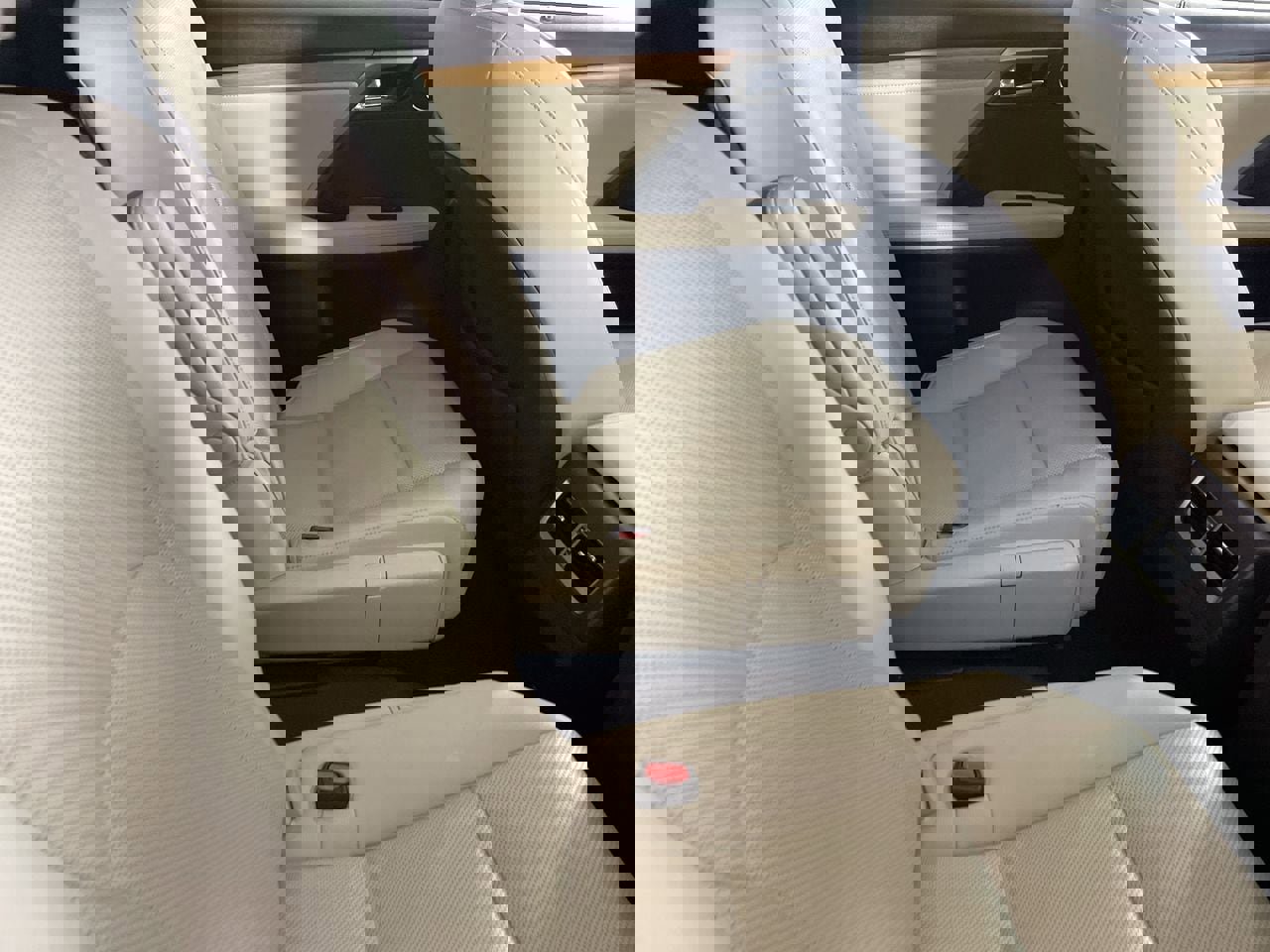 Used 2020 Lexus RX 350L FWD w/ Premium Package image 25