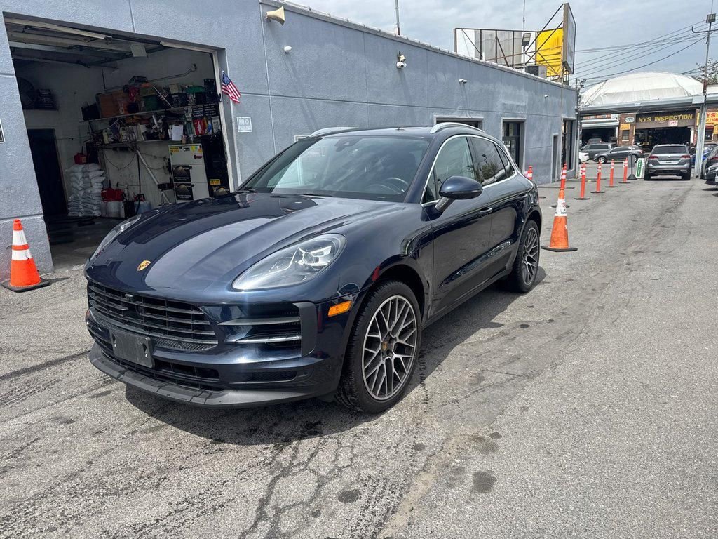 Used 2021 Porsche Macan S AWD/4WD image 1